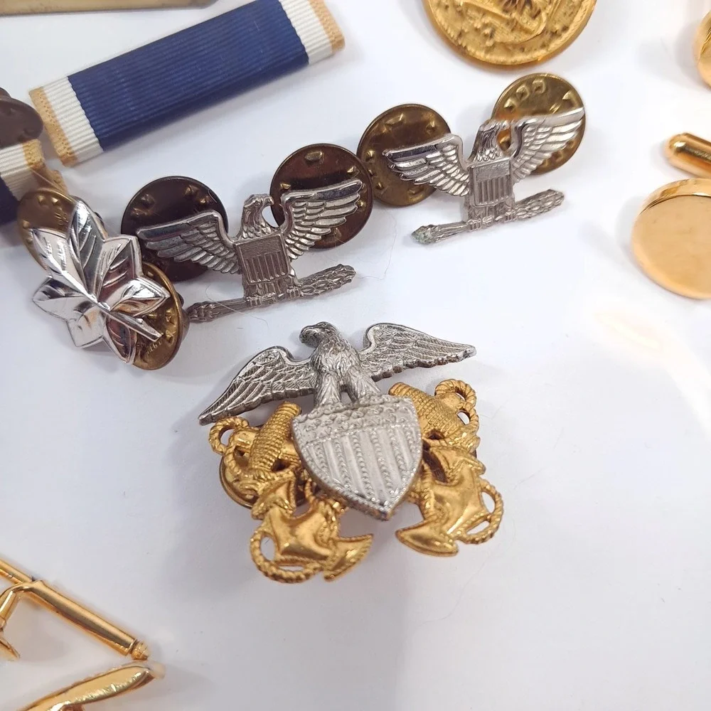 US navy pin set eagle Naval Lieutenant Commander officer rank oak leaf Dental‎
